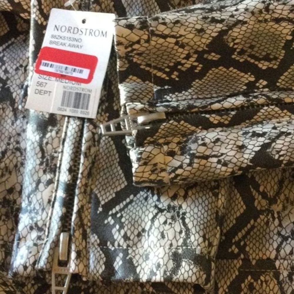 Blank NYC‎ Break Away Snakeskin Moto Jacket Size Med NWT - Picture 9 of 12
